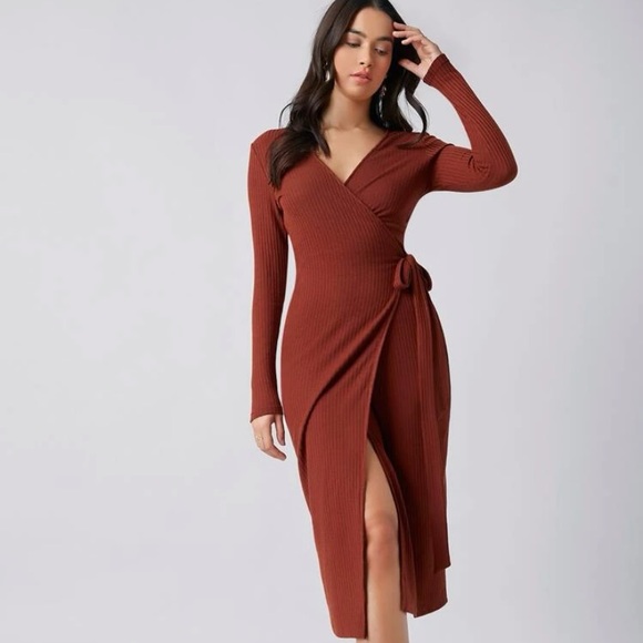 Women dress - Picture 2 of 3